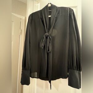 New York and company bow tie blouse. Never worn, NWT. Size xl.